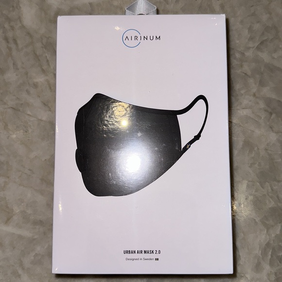 Airinum Urban Air Black Small Face Mask 2.0 - Picture 11 of 17